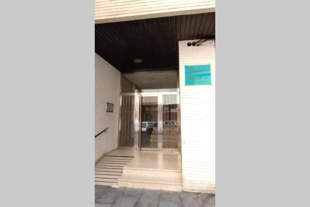 Cozy Studio Apartment Near The Beach Torrevieja Esterno foto